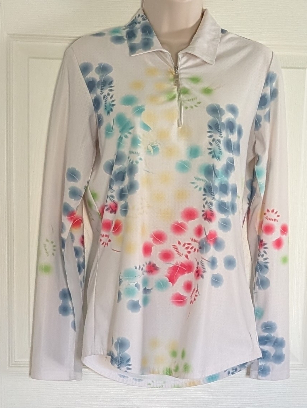 Bette And Court Golf Shirt. Size S.